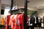 Click-and-Mortar Ghosting Why Majority of BOPIS Shoppers Abandon In-Store Pickups