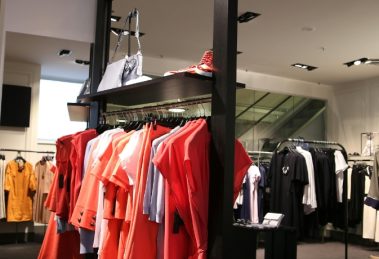 Click-and-Mortar Ghosting Why Majority of BOPIS Shoppers Abandon In-Store Pickups